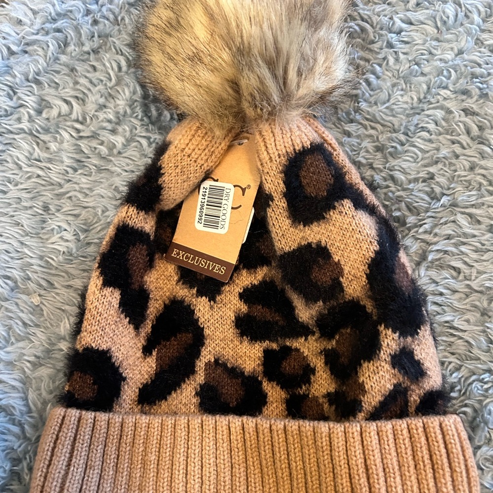 CC BRAND Stocking cap, NWT